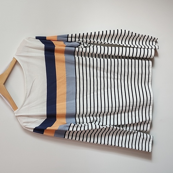 NWT Suzy Shier long sleeve tee - Picture 3 of 5